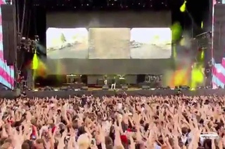 Kendrick Lamar Wireless Festival 2015 Live Performance [Rhymes & Punches]