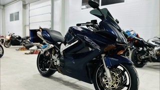 Honda VFR 800 VTEC из Европы. Холодный запуск