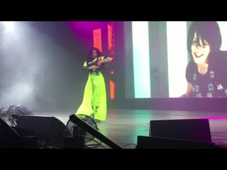 Песня мама я приехала домой. Краски я приехала домой. Я сегодня приеду к маме. Краски сегодня к маме. Сегодня к маме приехала домой.